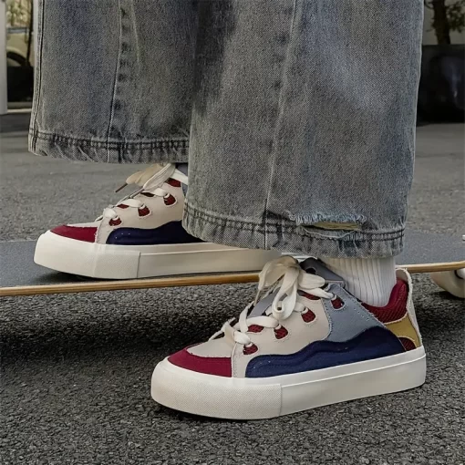 트렌드를 선도하는 독특한 디자인의 한정판 컬렉션 스니커즈 1A8ZG6